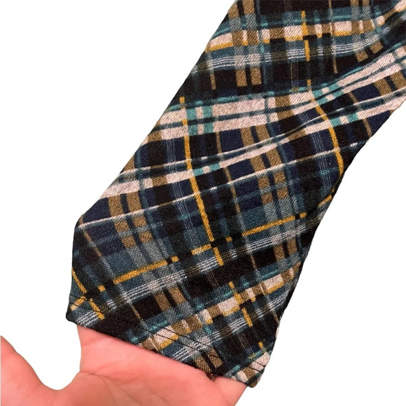 Size large stretch plaid top with built in tank - Picture 2 of 3